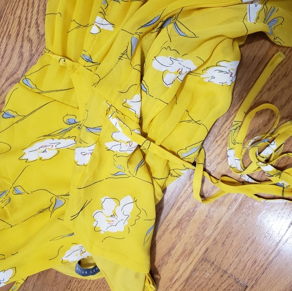 Suzy Shier Accordion Wrap Dress - Picture 6 of 6